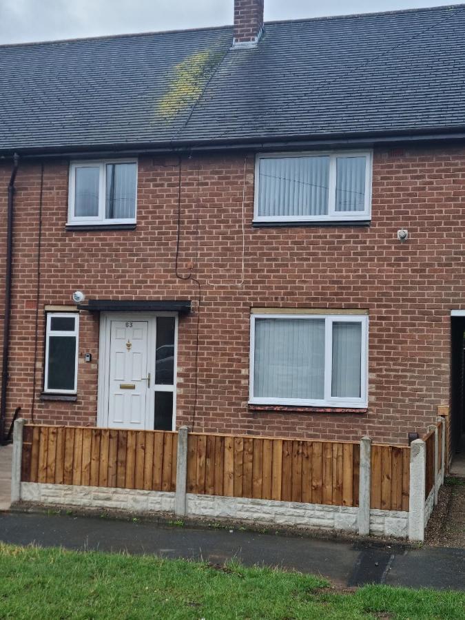3 Bedroom House-Ellesmere Port Eksteriør bilde